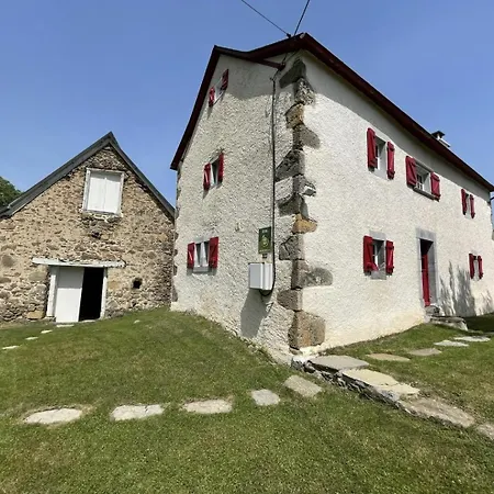 Behiagoitia * Larrau