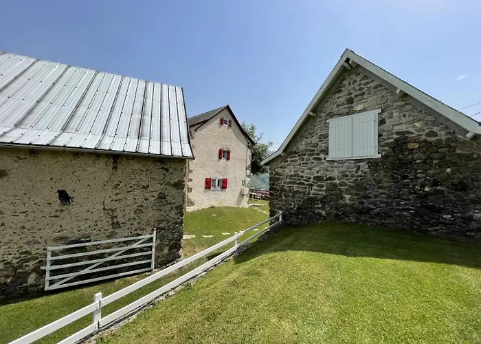 Behiagoitia * Larrau