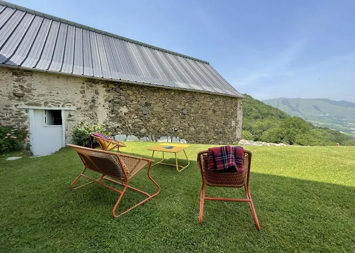 Behiagoitia * Larrau